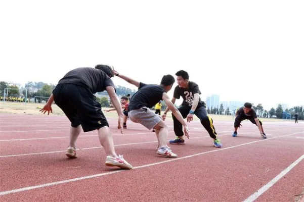体育生如何科学提升运动表现：从训练到恢复的完整指南